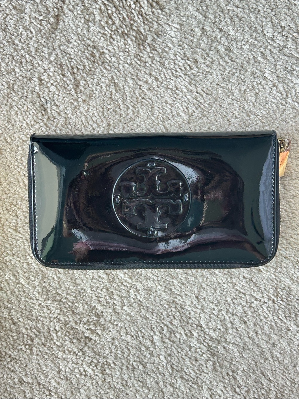 Black Patent Leather Tory Burch wallet 8" x 4" - Picture 1 of 3